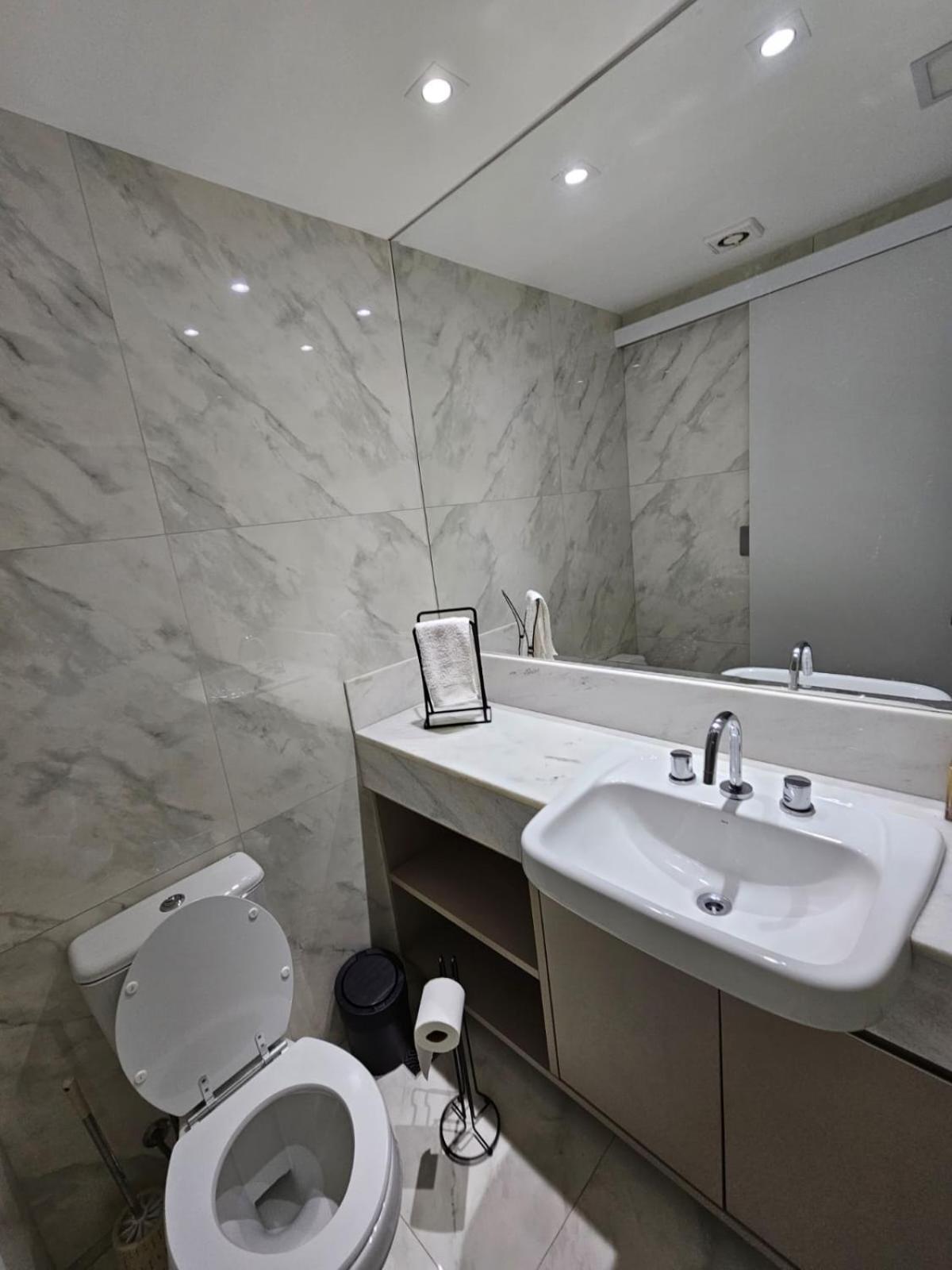 Apartamento Clube 2 Quartos Com E Garagem *